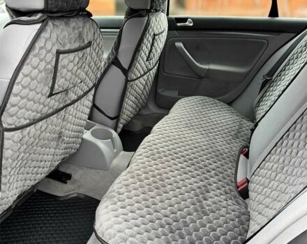 Черный Фольксваген Джетта, объемом двигателя 1.6 л и пробегом 282 тыс. км за 4500 $, фото 7 на Automoto.ua