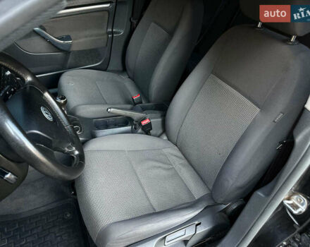 Черный Фольксваген Джетта, объемом двигателя 1.6 л и пробегом 200 тыс. км за 5950 $, фото 19 на Automoto.ua