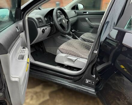 Черный Фольксваген Джетта, объемом двигателя 1.6 л и пробегом 282 тыс. км за 4500 $, фото 7 на Automoto.ua