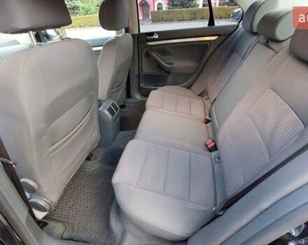 Черный Фольксваген Джетта, объемом двигателя 1.6 л и пробегом 199 тыс. км за 6000 $, фото 11 на Automoto.ua