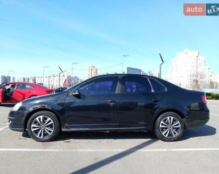 Черный Фольксваген Джетта, объемом двигателя 1.6 л и пробегом 235 тыс. км за 5500 $, фото 3 на Automoto.ua