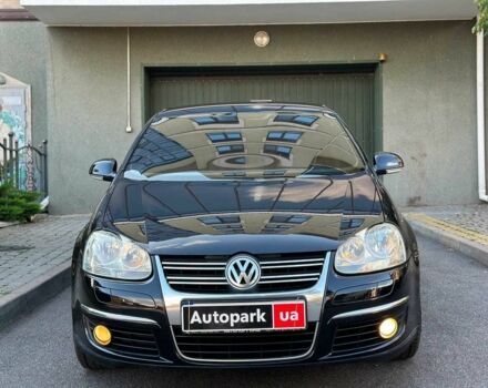 Чорний Фольксваген Джетта, об'ємом двигуна 1.6 л та пробігом 200 тис. км за 5990 $, фото 4 на Automoto.ua