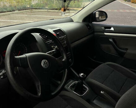 Черный Фольксваген Джетта, объемом двигателя 1.6 л и пробегом 243 тыс. км за 6000 $, фото 11 на Automoto.ua