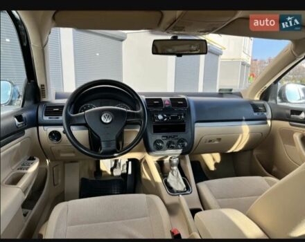 Чорний Фольксваген Джетта, об'ємом двигуна 1.6 л та пробігом 200 тис. км за 4900 $, фото 2 на Automoto.ua