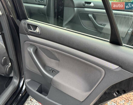 Чорний Фольксваген Джетта, об'ємом двигуна 1.6 л та пробігом 187 тис. км за 5350 $, фото 61 на Automoto.ua