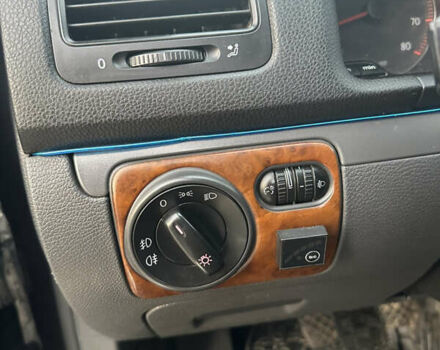 Чорний Фольксваген Джетта, об'ємом двигуна 1.6 л та пробігом 327 тис. км за 4400 $, фото 18 на Automoto.ua