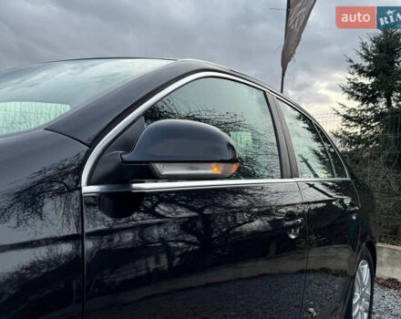 Чорний Фольксваген Джетта, об'ємом двигуна 1.6 л та пробігом 187 тис. км за 5350 $, фото 11 на Automoto.ua