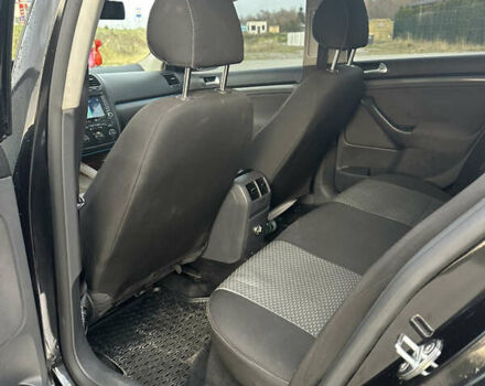 Чорний Фольксваген Джетта, об'ємом двигуна 1.6 л та пробігом 327 тис. км за 4400 $, фото 20 на Automoto.ua