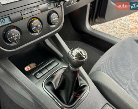 Чорний Фольксваген Джетта, об'ємом двигуна 1.6 л та пробігом 187 тис. км за 5350 $, фото 50 на Automoto.ua