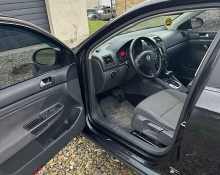 Черный Фольксваген Джетта, объемом двигателя 1.6 л и пробегом 270 тыс. км за 5800 $, фото 6 на Automoto.ua