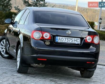 Чорний Фольксваген Джетта, об'ємом двигуна 1.6 л та пробігом 200 тис. км за 5650 $, фото 17 на Automoto.ua