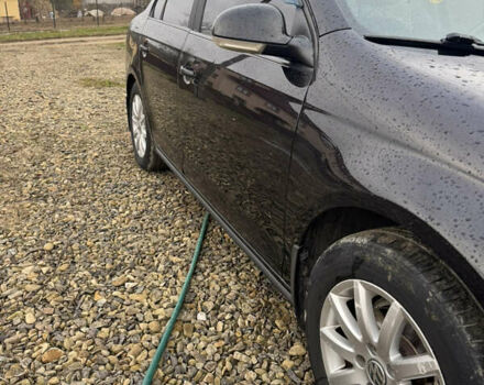 Черный Фольксваген Джетта, объемом двигателя 1.6 л и пробегом 270 тыс. км за 5800 $, фото 4 на Automoto.ua