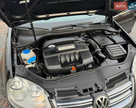 Чорний Фольксваген Джетта, об'ємом двигуна 1.6 л та пробігом 187 тис. км за 5350 $, фото 73 на Automoto.ua