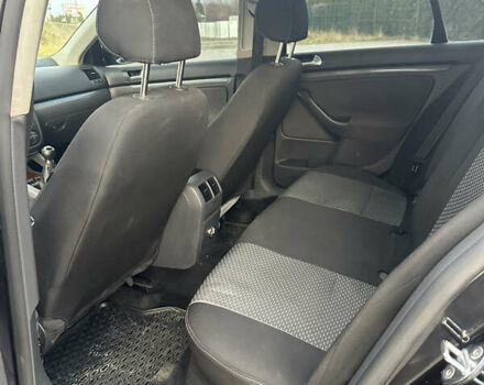 Чорний Фольксваген Джетта, об'ємом двигуна 1.6 л та пробігом 327 тис. км за 4400 $, фото 21 на Automoto.ua