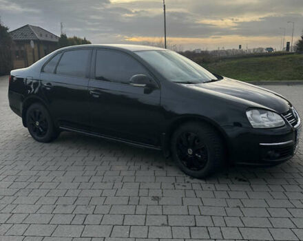 Чорний Фольксваген Джетта, об'ємом двигуна 1.6 л та пробігом 327 тис. км за 4400 $, фото 6 на Automoto.ua