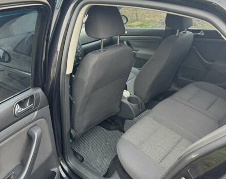 Черный Фольксваген Джетта, объемом двигателя 1.6 л и пробегом 270 тыс. км за 5800 $, фото 7 на Automoto.ua