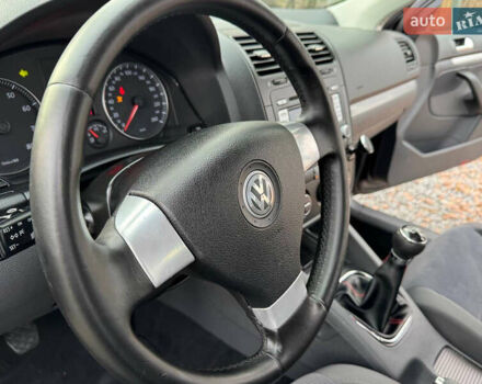 Чорний Фольксваген Джетта, об'ємом двигуна 1.6 л та пробігом 187 тис. км за 5350 $, фото 46 на Automoto.ua