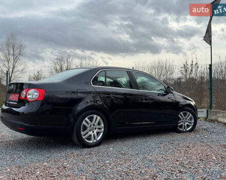Чорний Фольксваген Джетта, об'ємом двигуна 1.6 л та пробігом 187 тис. км за 5350 $, фото 38 на Automoto.ua