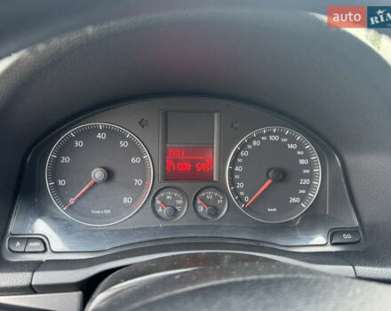 Черный Фольксваген Джетта, объемом двигателя 1.6 л и пробегом 270 тыс. км за 5800 $, фото 9 на Automoto.ua