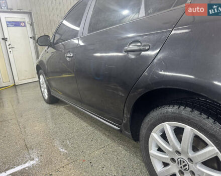 Черный Фольксваген Джетта, объемом двигателя 1.6 л и пробегом 257 тыс. км за 5600 $, фото 5 на Automoto.ua