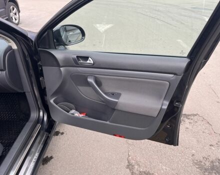 Черный Фольксваген Джетта, объемом двигателя 1.6 л и пробегом 340 тыс. км за 3500 $, фото 15 на Automoto.ua