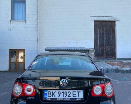 Черный Фольксваген Джетта, объемом двигателя 1.6 л и пробегом 213 тыс. км за 5900 $, фото 4 на Automoto.ua