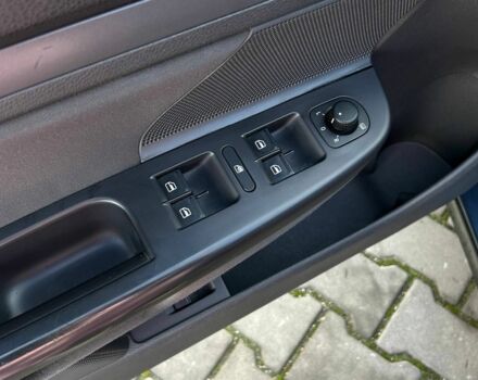 Чорний Фольксваген Джетта, об'ємом двигуна 1.6 л та пробігом 245 тис. км за 7200 $, фото 8 на Automoto.ua