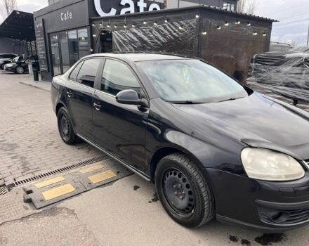 Черный Фольксваген Джетта, объемом двигателя 1.6 л и пробегом 340 тыс. км за 3500 $, фото 3 на Automoto.ua