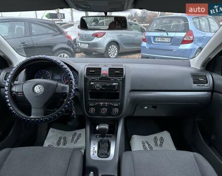 Черный Фольксваген Джетта, объемом двигателя 1.6 л и пробегом 251 тыс. км за 6200 $, фото 17 на Automoto.ua