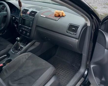 Черный Фольксваген Джетта, объемом двигателя 1.6 л и пробегом 277 тыс. км за 6500 $, фото 8 на Automoto.ua