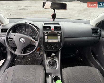 Чорний Фольксваген Джетта, об'ємом двигуна 1.6 л та пробігом 273 тис. км за 6500 $, фото 8 на Automoto.ua