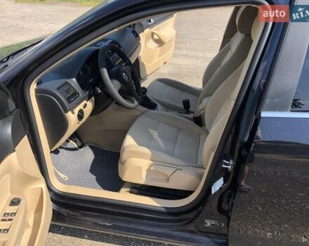 Чорний Фольксваген Джетта, об'ємом двигуна 1.39 л та пробігом 157 тис. км за 5300 $, фото 10 на Automoto.ua