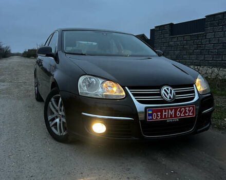 Черный Фольксваген Джетта, объемом двигателя 1.4 л и пробегом 260 тыс. км за 6550 $, фото 6 на Automoto.ua