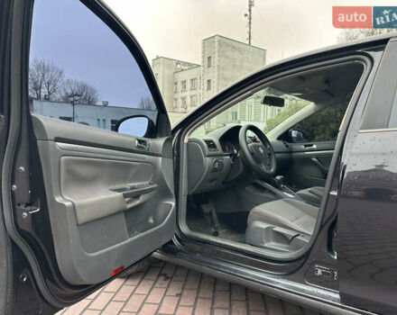 Черный Фольксваген Джетта, объемом двигателя 1.9 л и пробегом 296 тыс. км за 6999 $, фото 16 на Automoto.ua