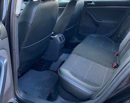 Черный Фольксваген Джетта, объемом двигателя 1.6 л и пробегом 213 тыс. км за 5900 $, фото 2 на Automoto.ua