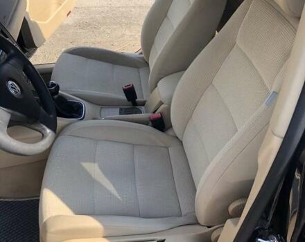 Чорний Фольксваген Джетта, об'ємом двигуна 1.39 л та пробігом 157 тис. км за 5300 $, фото 11 на Automoto.ua