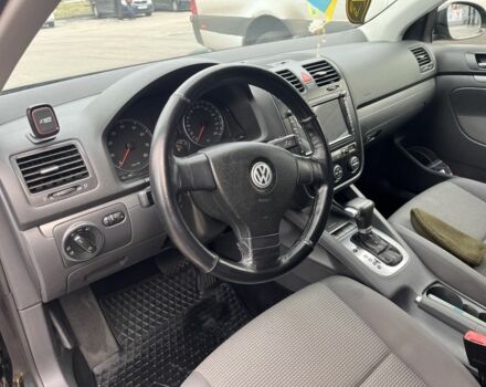 Черный Фольксваген Джетта, объемом двигателя 1.6 л и пробегом 340 тыс. км за 3500 $, фото 12 на Automoto.ua