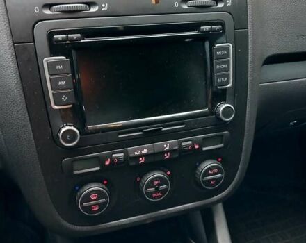 Черный Фольксваген Джетта, объемом двигателя 1.6 л и пробегом 277 тыс. км за 6500 $, фото 16 на Automoto.ua