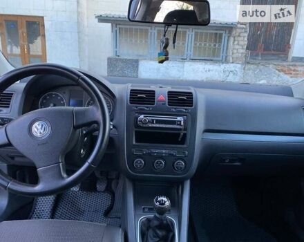 Черный Фольксваген Джетта, объемом двигателя 1.6 л и пробегом 213 тыс. км за 5900 $, фото 16 на Automoto.ua