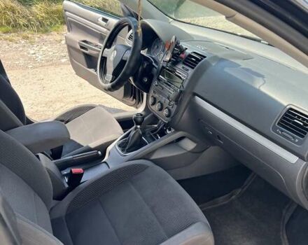 Черный Фольксваген Джетта, объемом двигателя 1.39 л и пробегом 204 тыс. км за 6200 $, фото 23 на Automoto.ua