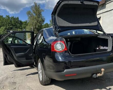 Черный Фольксваген Джетта, объемом двигателя 1.39 л и пробегом 204 тыс. км за 6200 $, фото 41 на Automoto.ua