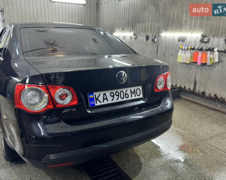 Черный Фольксваген Джетта, объемом двигателя 1.6 л и пробегом 257 тыс. км за 5600 $, фото 16 на Automoto.ua