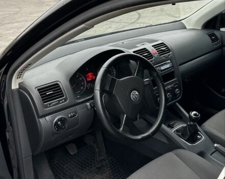 Черный Фольксваген Джетта, объемом двигателя 1.6 л и пробегом 174 тыс. км за 6900 $, фото 5 на Automoto.ua