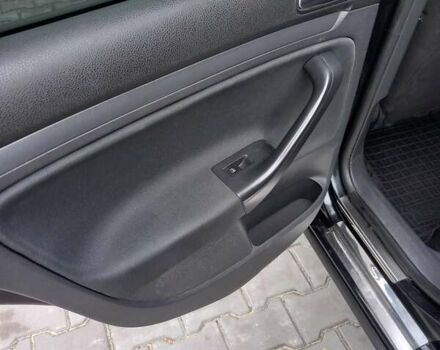 Черный Фольксваген Джетта, объемом двигателя 1.6 л и пробегом 277 тыс. км за 6500 $, фото 11 на Automoto.ua