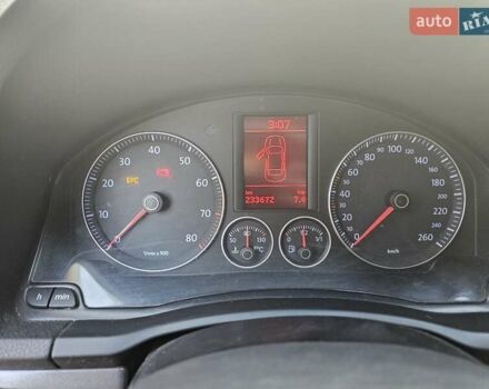 Чорний Фольксваген Джетта, об'ємом двигуна 1.6 л та пробігом 234 тис. км за 7500 $, фото 2 на Automoto.ua