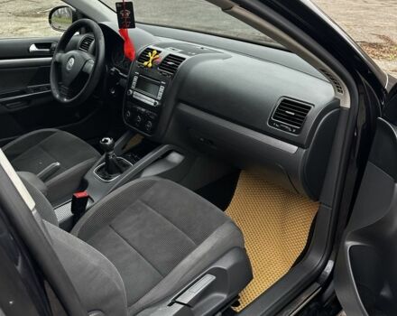 Черный Фольксваген Джетта, объемом двигателя 1.9 л и пробегом 290 тыс. км за 3800 $, фото 6 на Automoto.ua