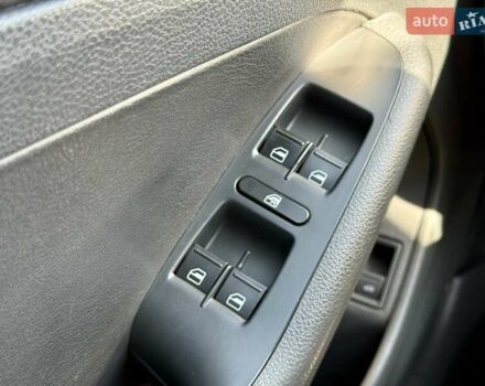 Черный Фольксваген Джетта, объемом двигателя 1.97 л и пробегом 264 тыс. км за 10900 $, фото 20 на Automoto.ua