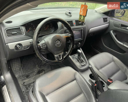 Чорний Фольксваген Джетта, об'ємом двигуна 2.5 л та пробігом 330 тис. км за 7999 $, фото 9 на Automoto.ua