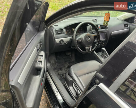 Чорний Фольксваген Джетта, об'ємом двигуна 2.5 л та пробігом 330 тис. км за 7999 $, фото 10 на Automoto.ua