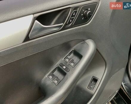 Черный Фольксваген Джетта, объемом двигателя 2.5 л и пробегом 339 тыс. км за 8790 $, фото 19 на Automoto.ua